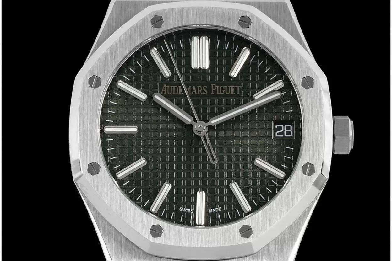 Alternative view of Royal Oak 41mm 15510 SS/SS Green/Stk APSF A4302 Super Clone