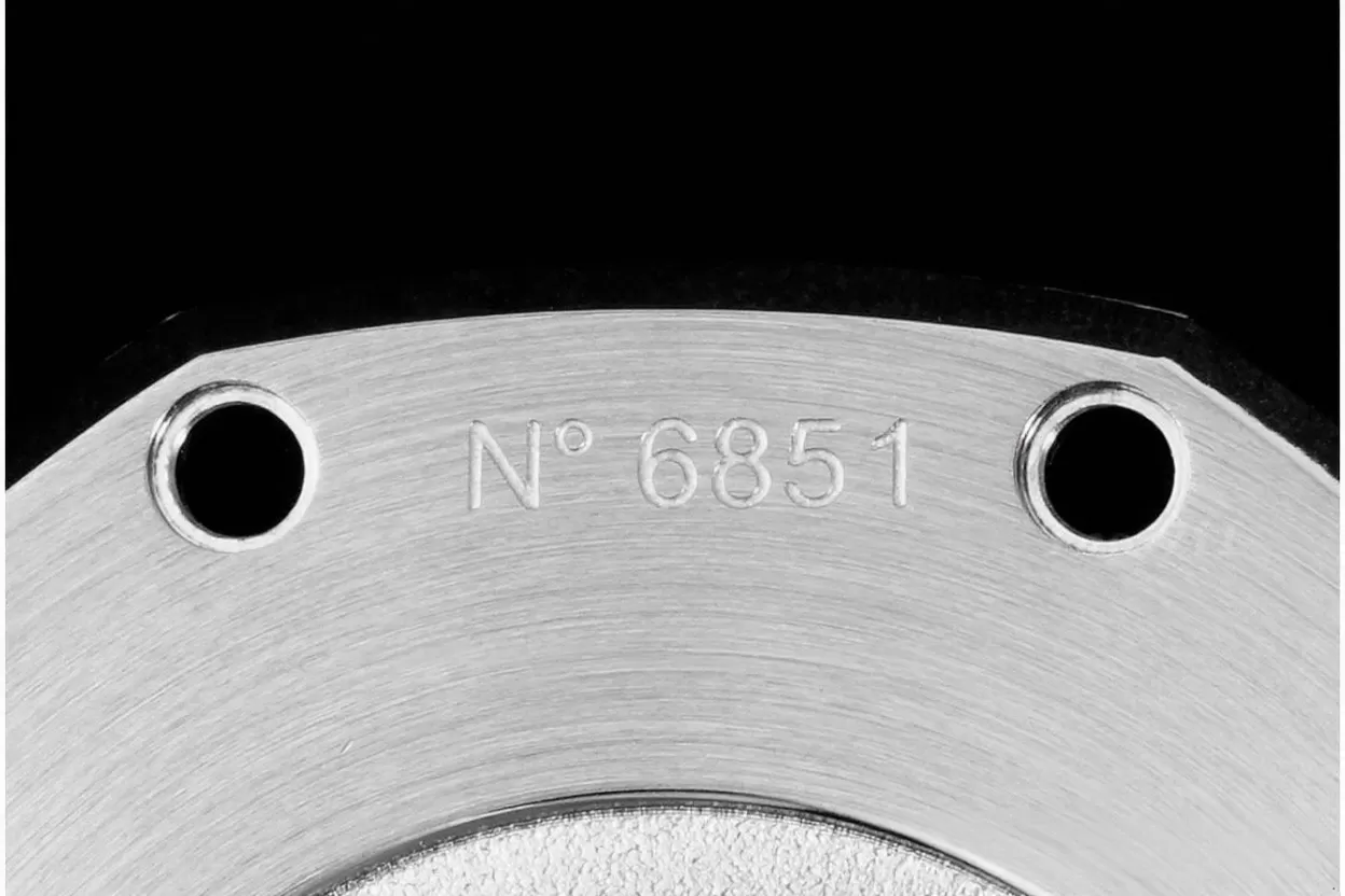 Royal Oak Ladies 67650 33mm SS/SS White ZF Swiss Qtz - Image 13