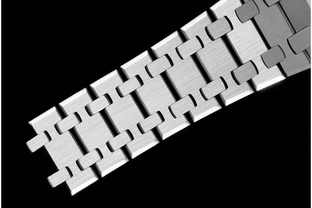 Royal Oak Ladies 67650 33mm SS/SS Black ZF Swiss Qtz - Image 18