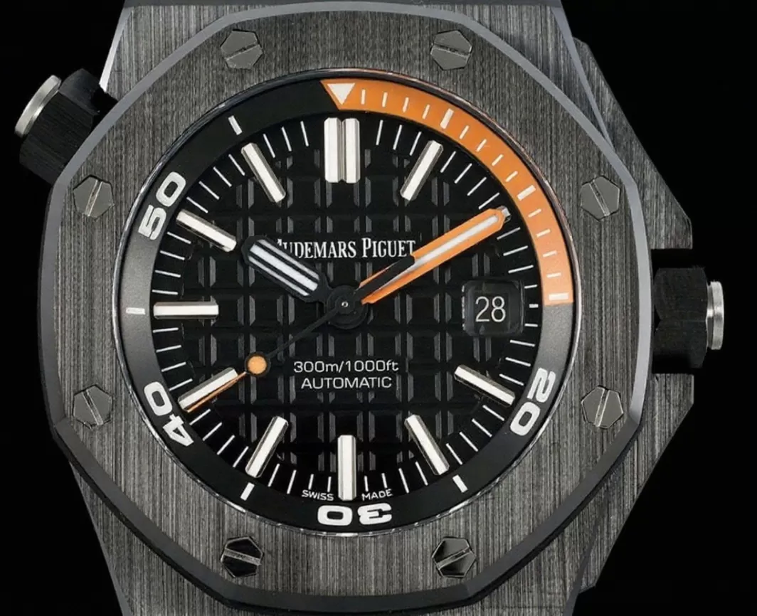 Alternative view of Royal Oak Diver 15707 CER/RU Black ZF SA3120 Super Clone