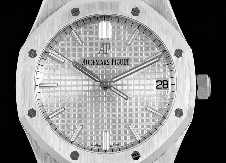 Alternative view of Royal Oak 41mm 15500 SS/SS White/Stk APSF A4302 Super Clone