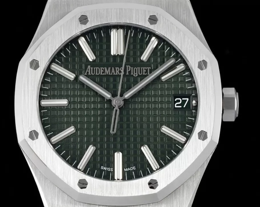 Alternative view of Royal Oak 50th Anniverary 41mm 15510 SS/SS Green/Stk ZF A4302