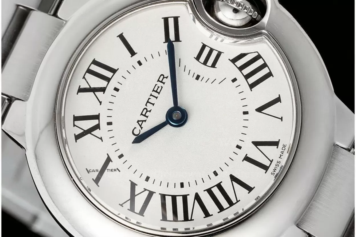 Alternative view of Ballon Bleu De Cartier 28mm SS/SS White Dial AF Quartz