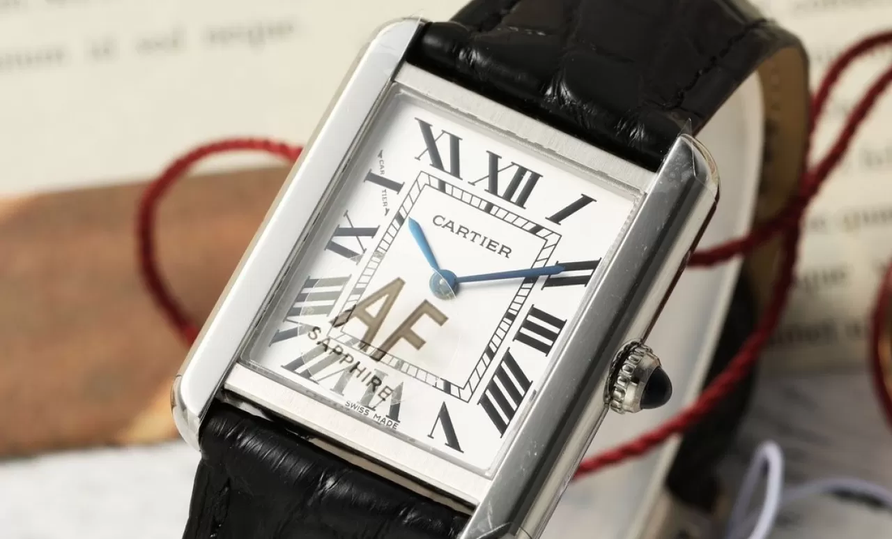 Cartier - Tank Solo 24.4mm O SS/LE White Dial AF Quartz