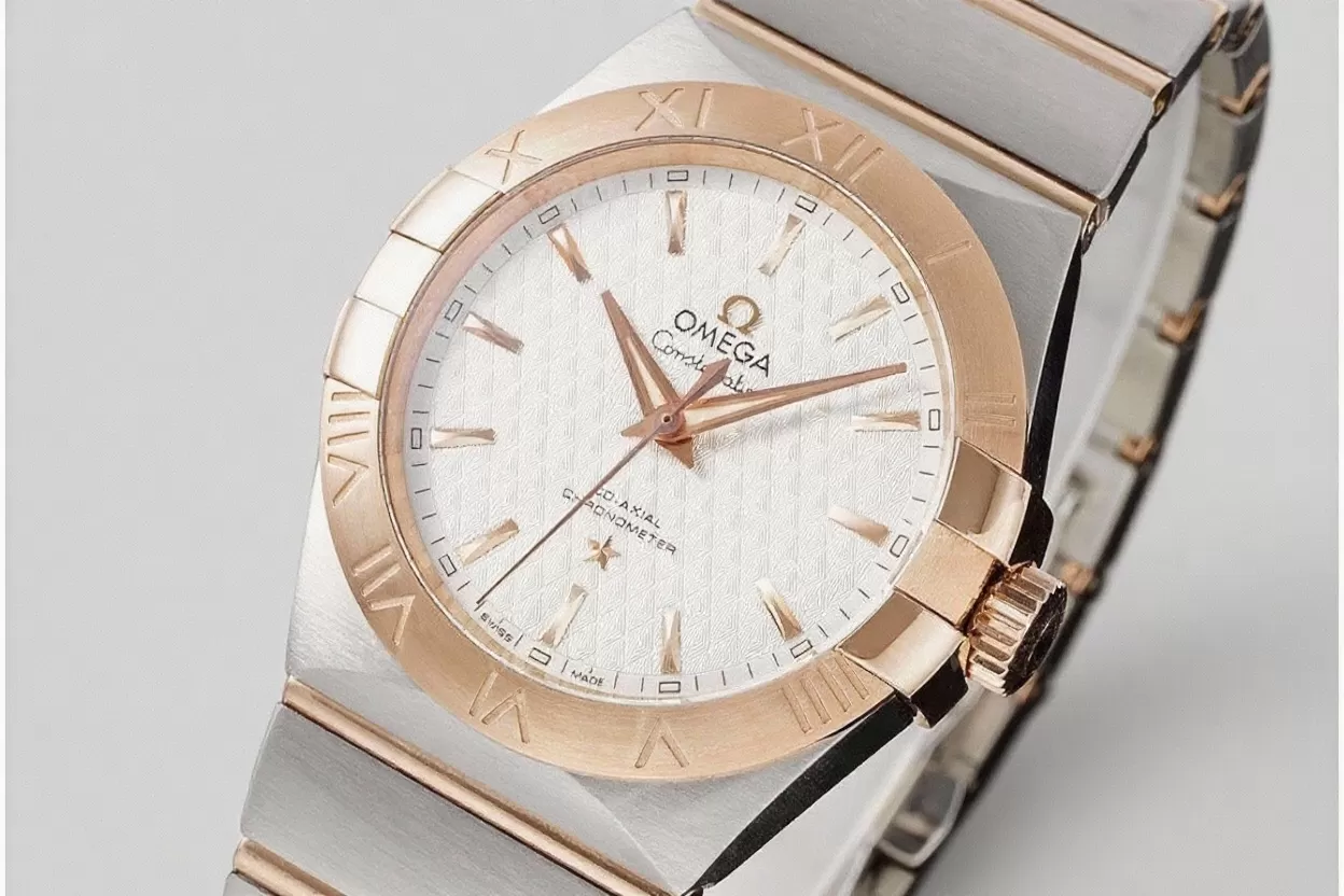 Constellation Co-Axial 38mm RG/SS White VSF Asia 8500