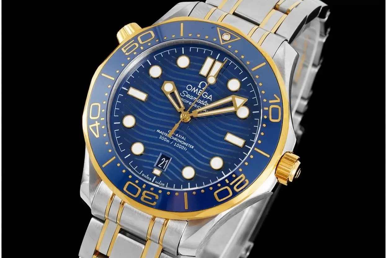 Seamaster Diver 42mm 300m YG/SS Blue Dial VSF A8800
