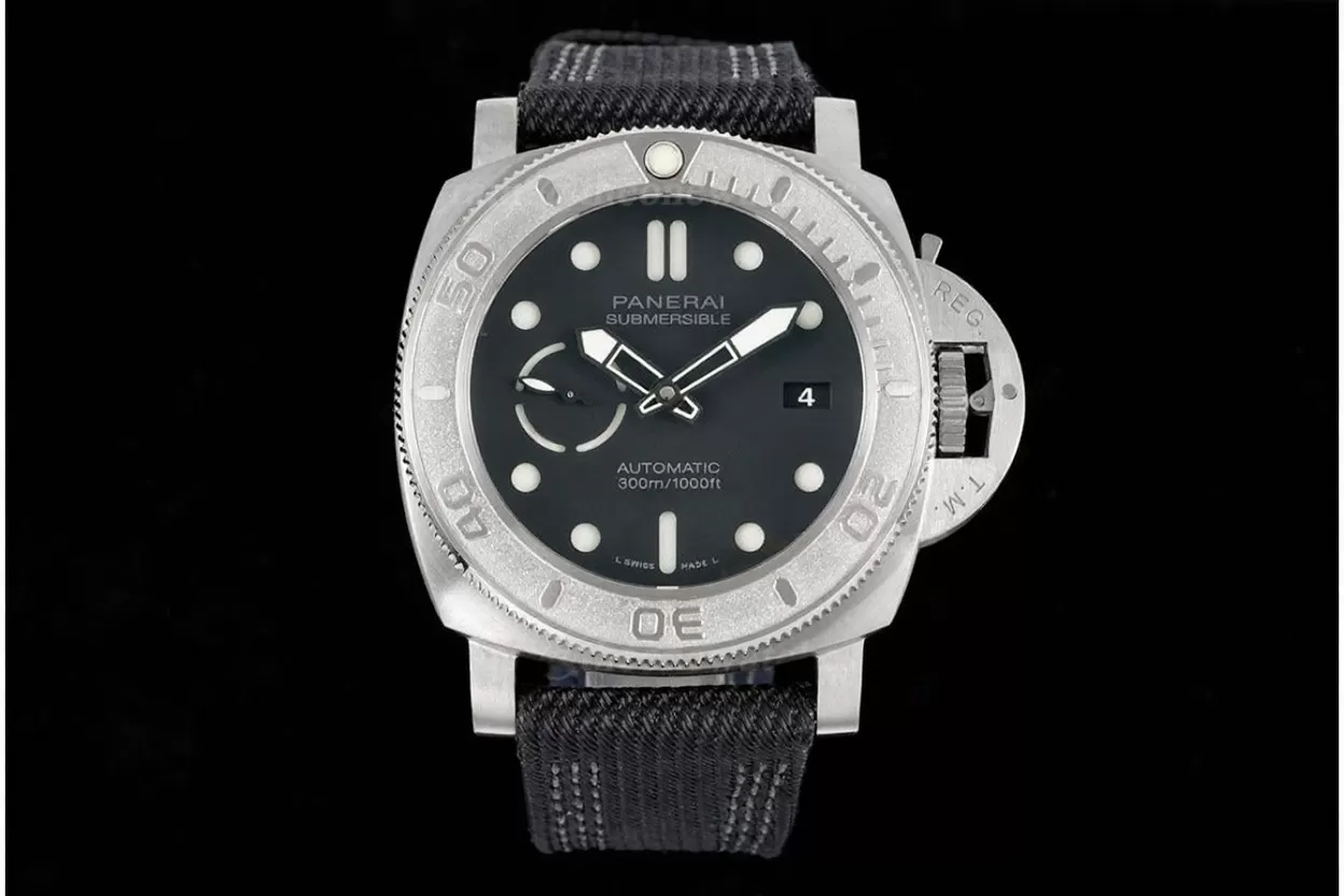 Submersible PAM984 Mike Horn 47mm TI/NY Black Dial VSF P9010 - Image 4