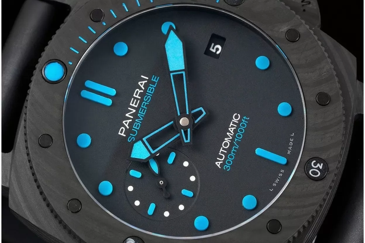 Alternative view of PAM960 Carbotech Submersible 42MM CB/RU VSF OP.XXXIV