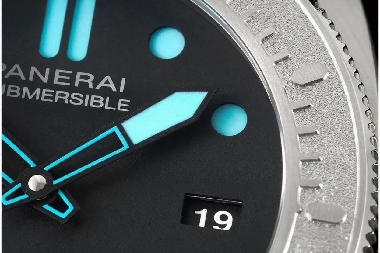 Submersible PAM985 Mike Horn 47mm TI/NY Black Dial VSF P9010 - Image 7