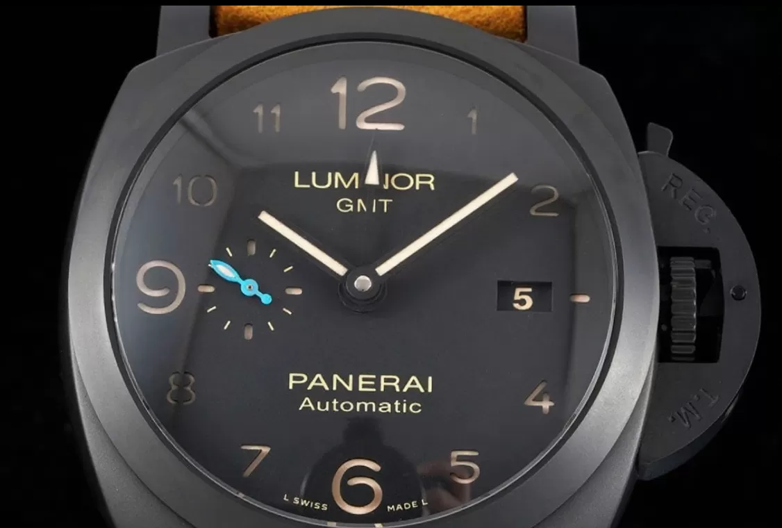 Alternative view of PAM1441 Luminor 3 Days GMT 44mm CER/LE VSF P9010