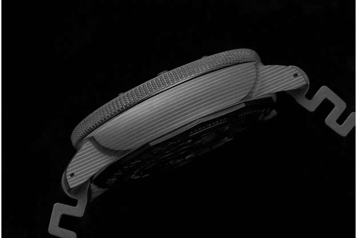 Submersible PAM979 47mm Carbon/RU Carbon Dial VSF P9010 - Image 12