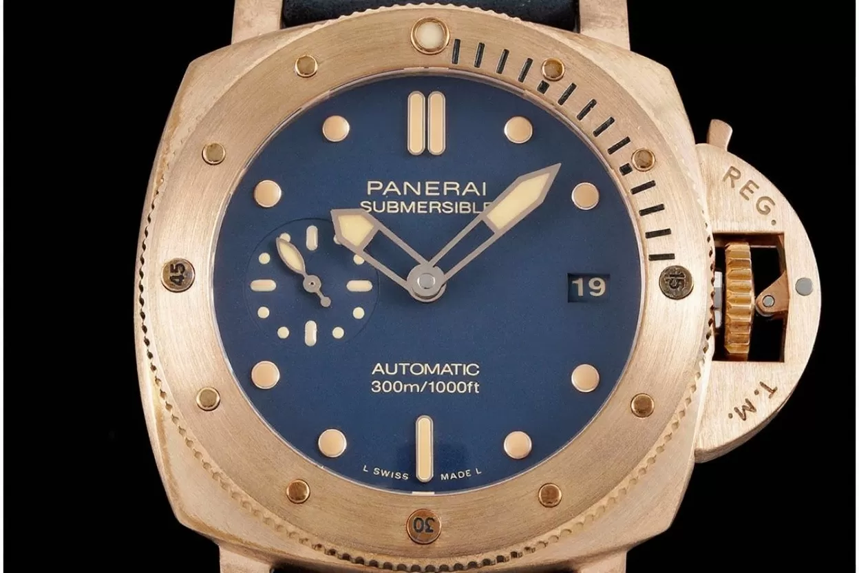 Alternative view of Submersible Pam1074 Bronzo 42mm BR/LE Blue Dial VSF P900
