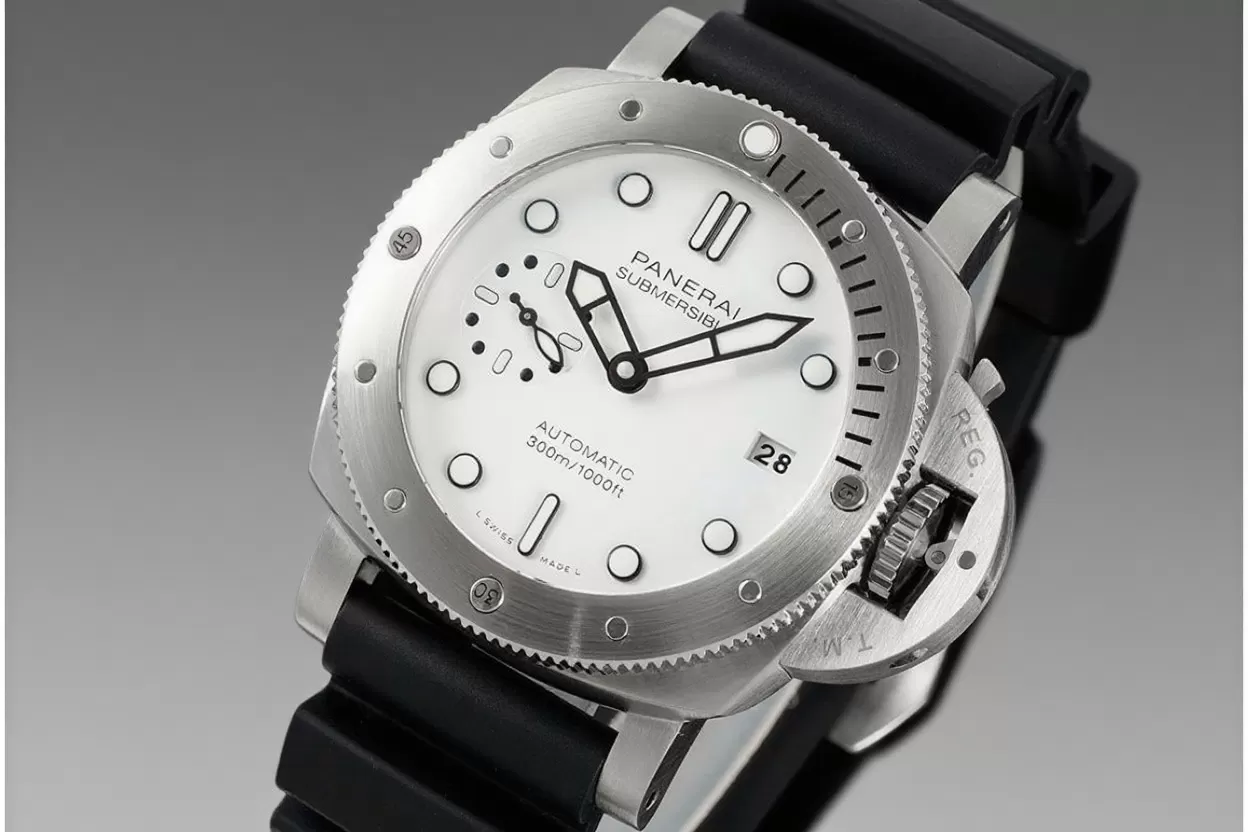 Submersible PAM2223 42mm SS/RU White Dial VSF P900