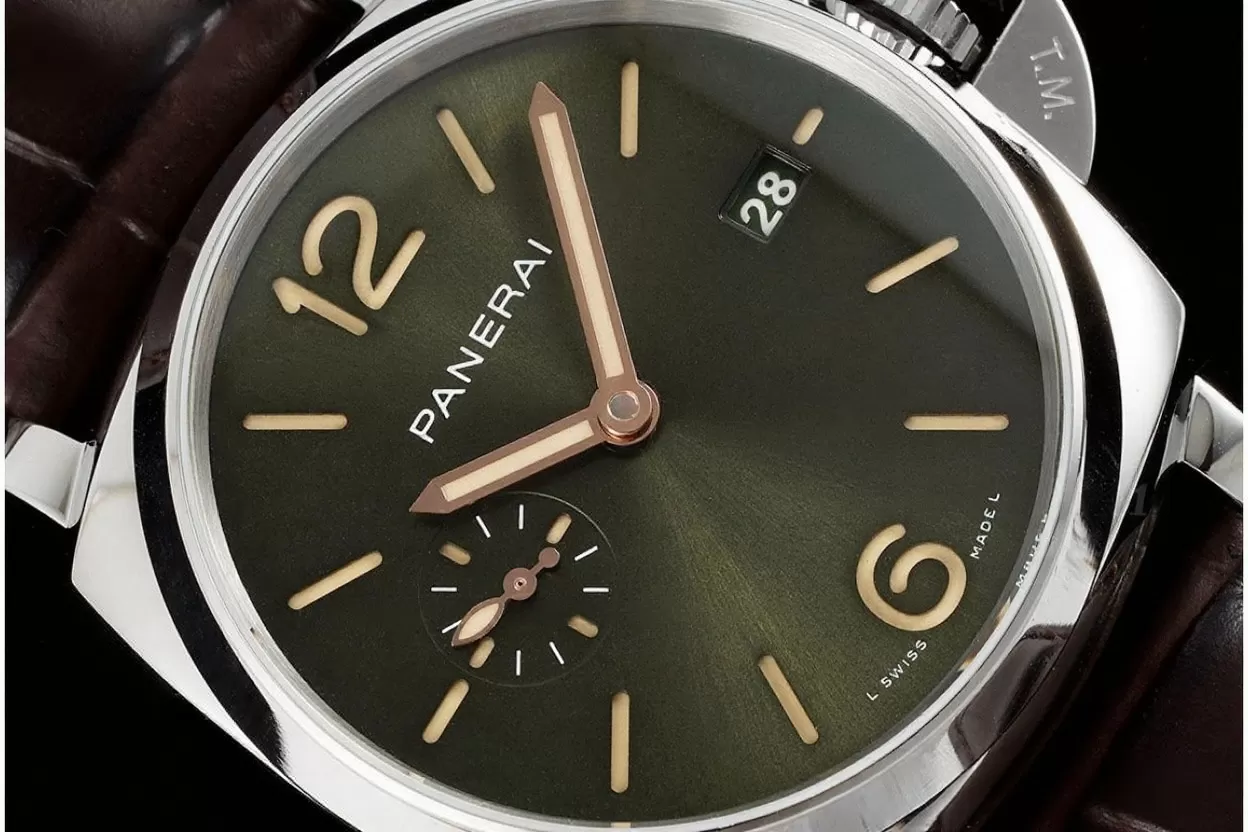 Alternative view of Luminor Due PAM1329 42mm SS/LE Green Dial VSF P900
