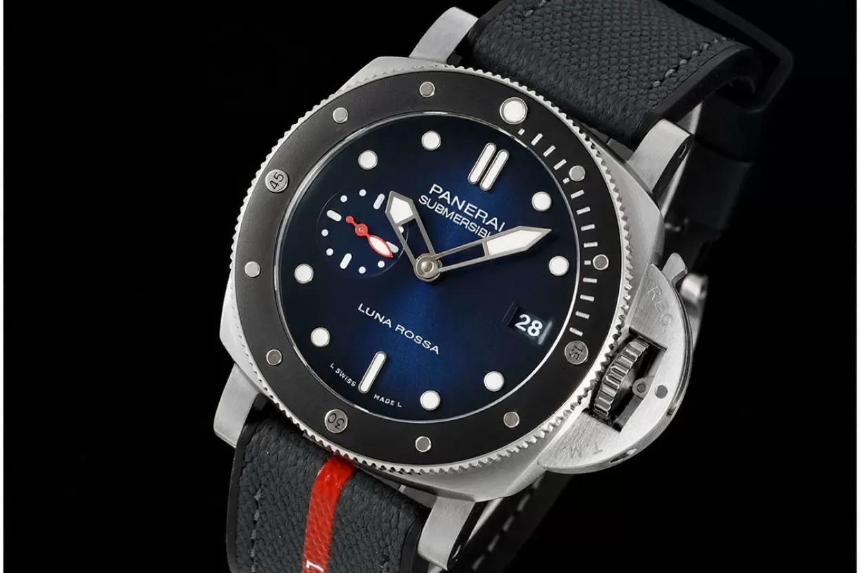Submersible PAM1565 Luna Rossa 42mm SS/RU Blue Dial VSF P900