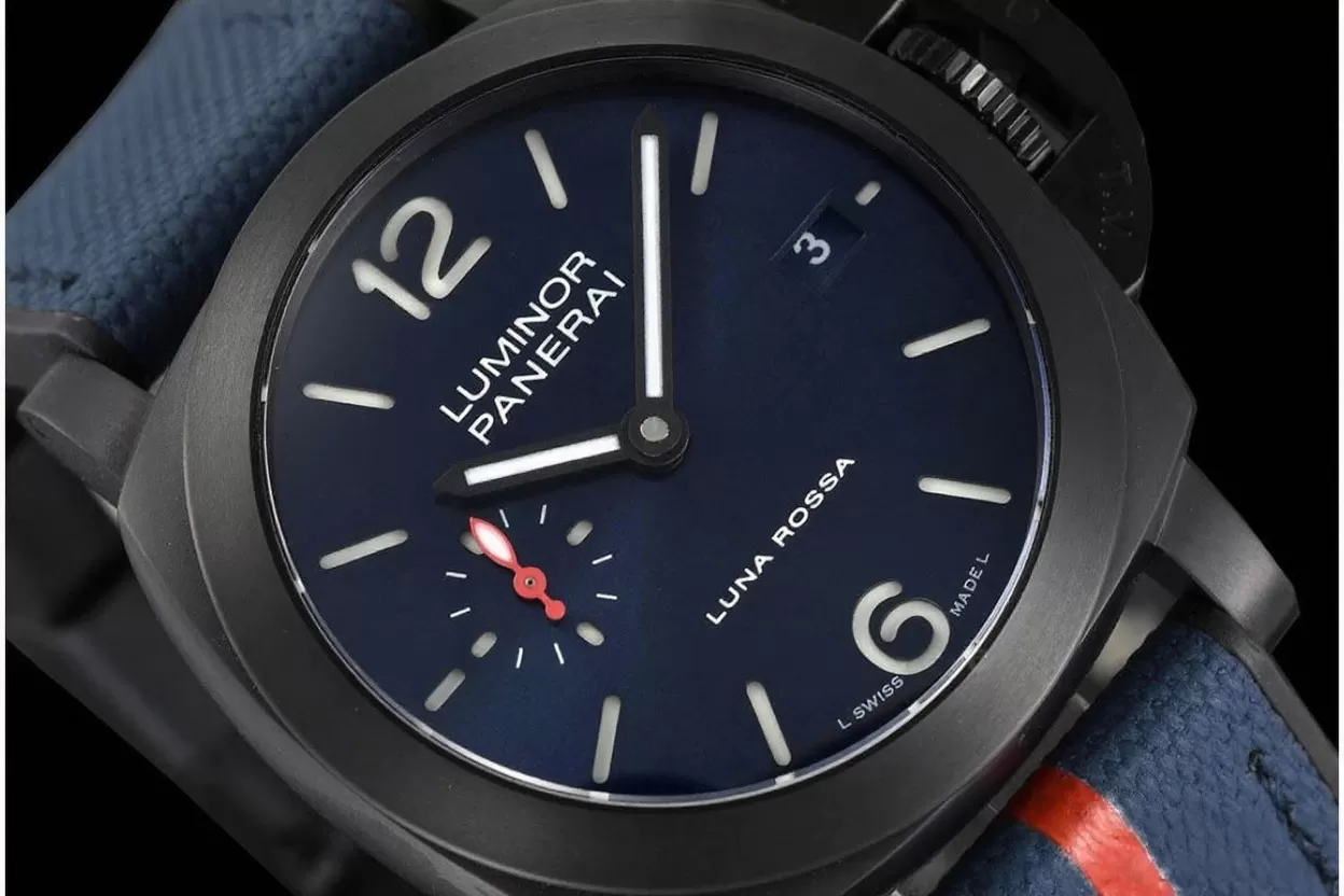 Alternative view of Luminor PAM1408 Luna Rossa 40mm DLC/NY Blue Dial VSF P900