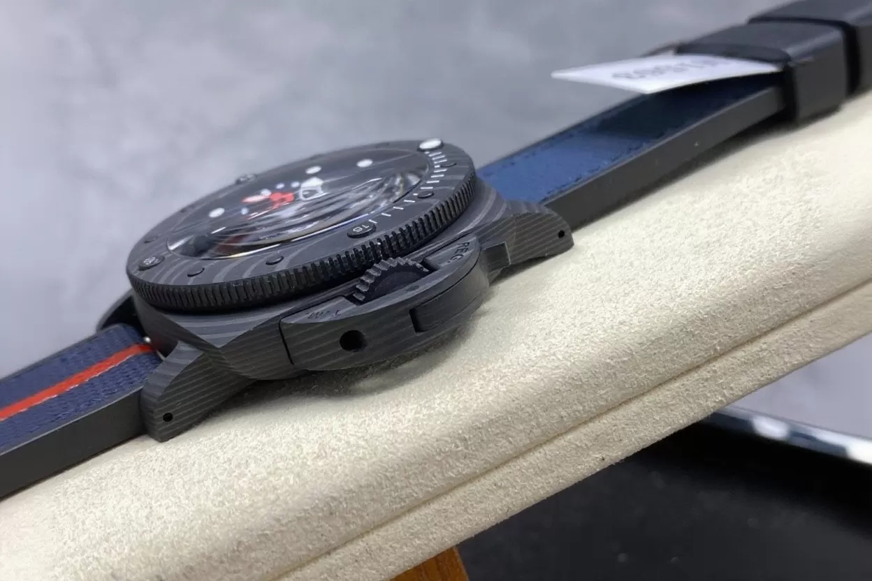 Submersible PAM1563 42mm Carbon/NY Blue Dial VSF P900 - Image 6