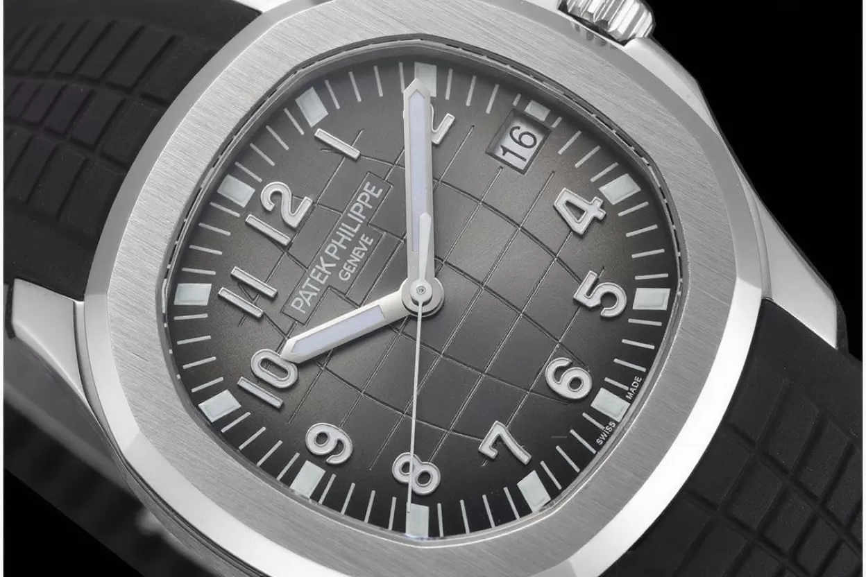 Alternative view of Aquanaut Ref.5167 40mm SS/RU black/Num 3KF V3 330SC