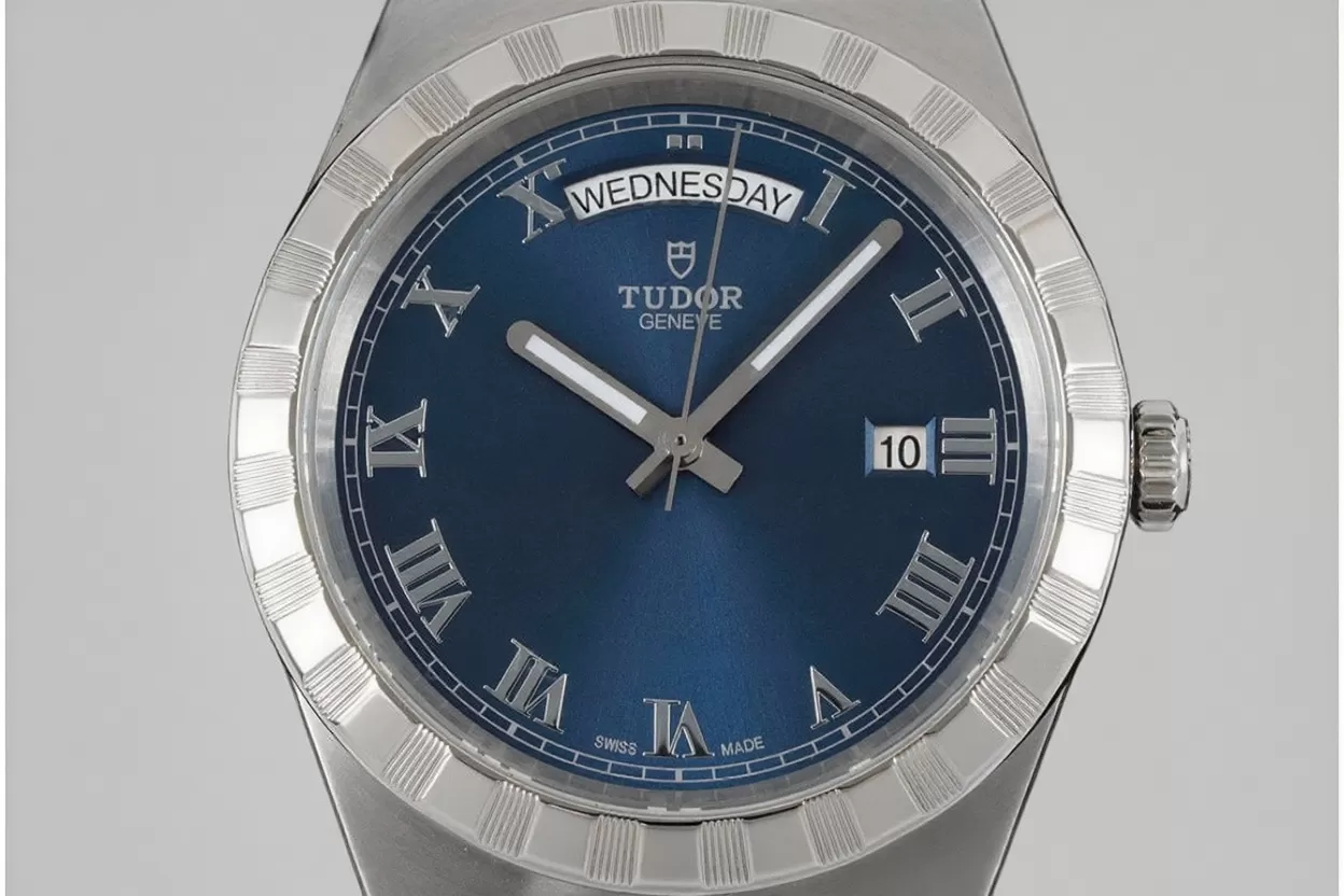 Alternative view of Royal Day Date 41mm SS/SS Blue/Rmn V7F A2824