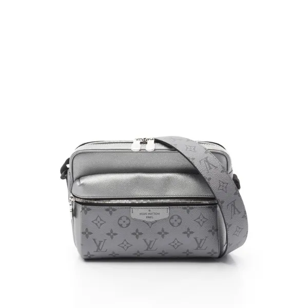 Louis Vuitton Outdoor Messenger M30830