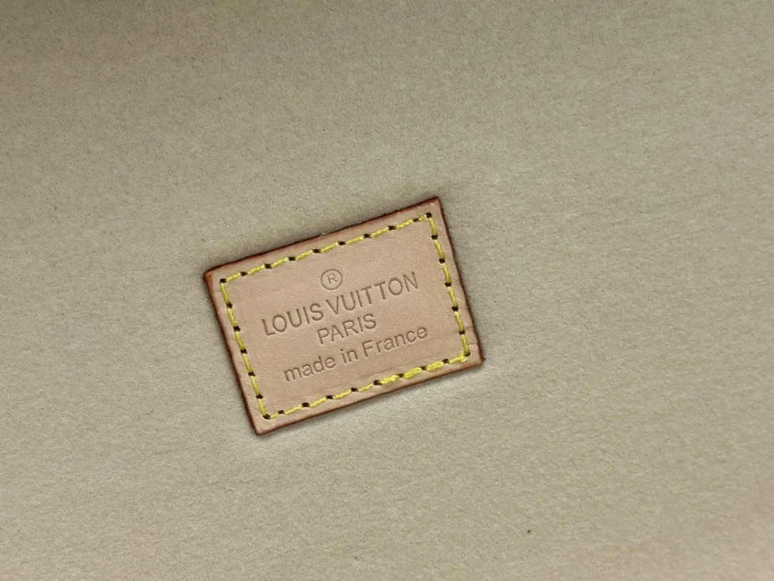 Louis Vuitton Coffret 8 Montres M47641 - Image 9