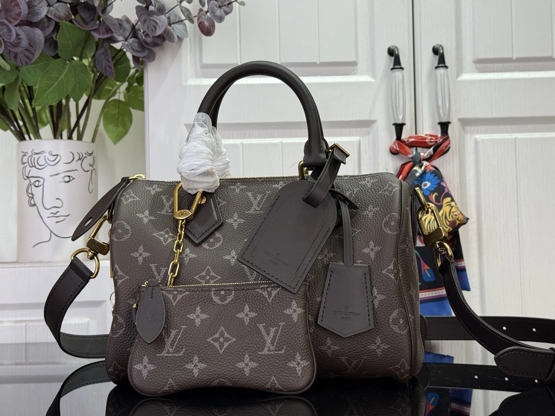 Alternative view of Louis Vuitton Speedy P9 Bandouli??re 25 M27974