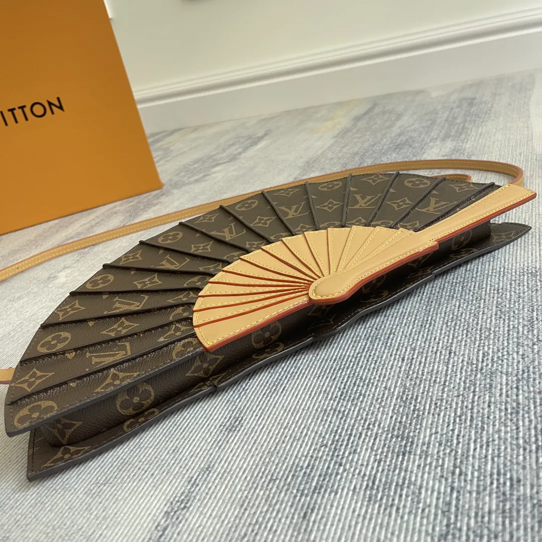 Alternative view of Louis Vuitton LV Fan M14804