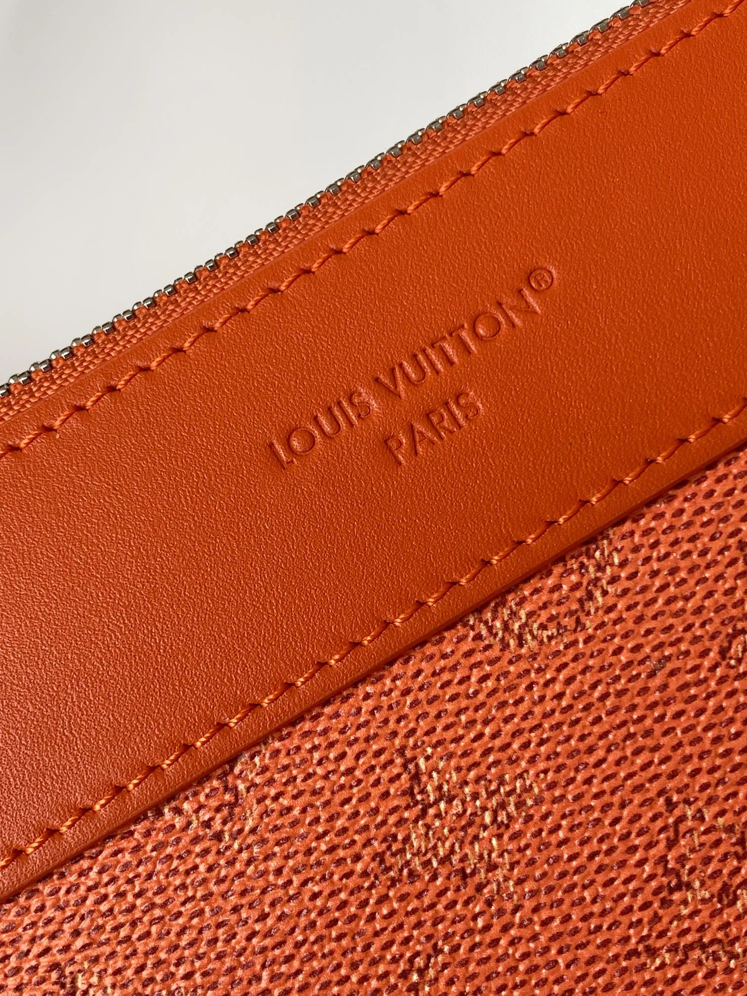 Louis Vuitton Pochette Voyage Souple M26828 - 图片 8