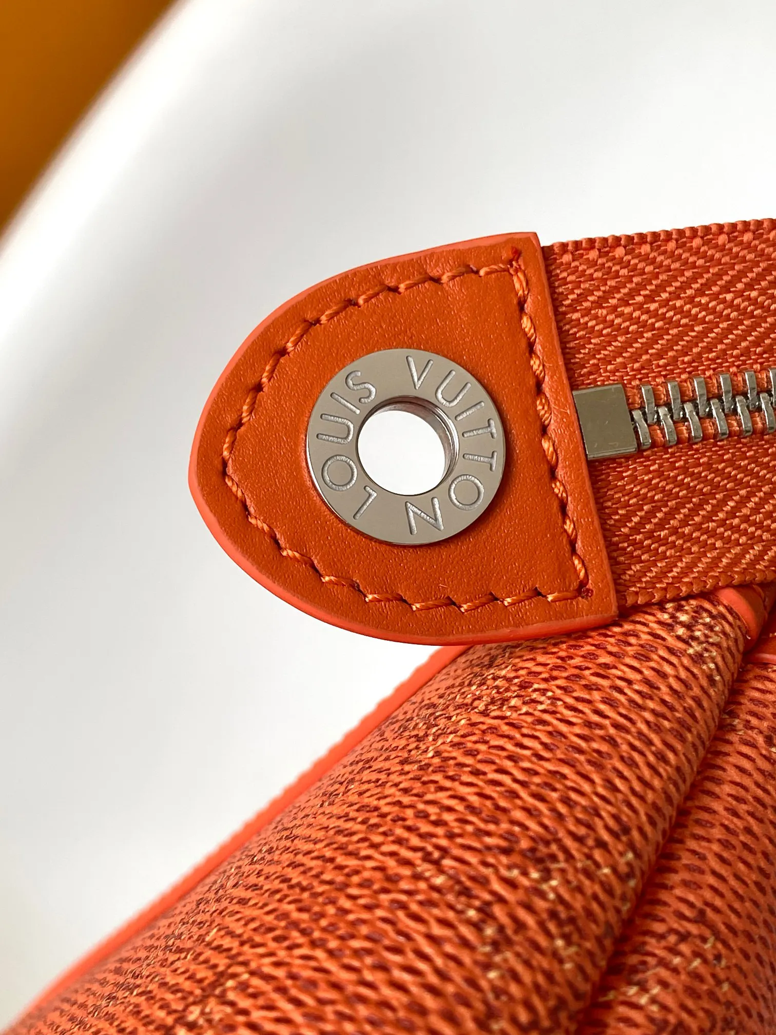 Louis Vuitton Pochette Voyage Souple M26828 - 图片 9