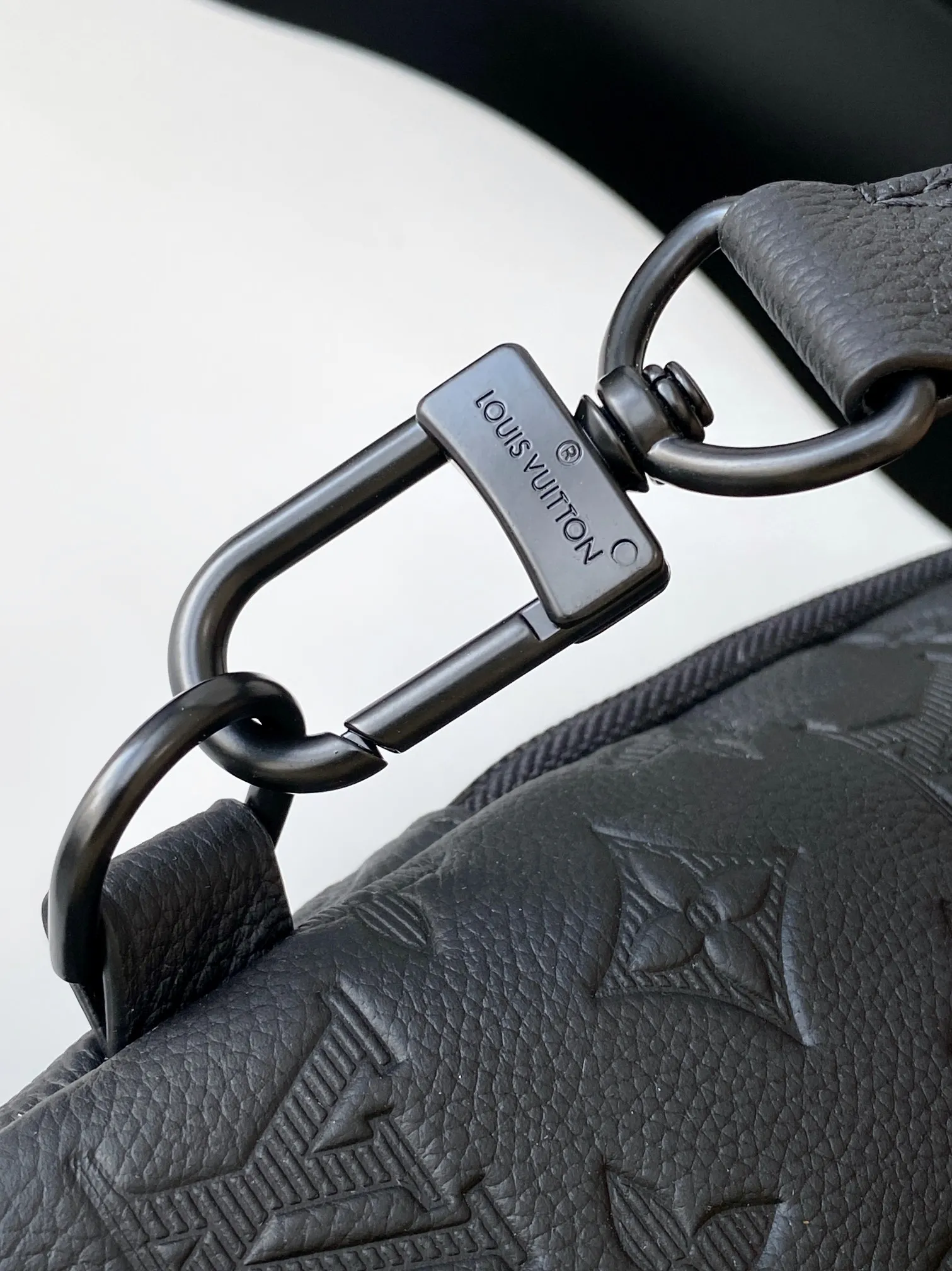 Louis Vuitton Duo Slingbag M26730 - 图片 8
