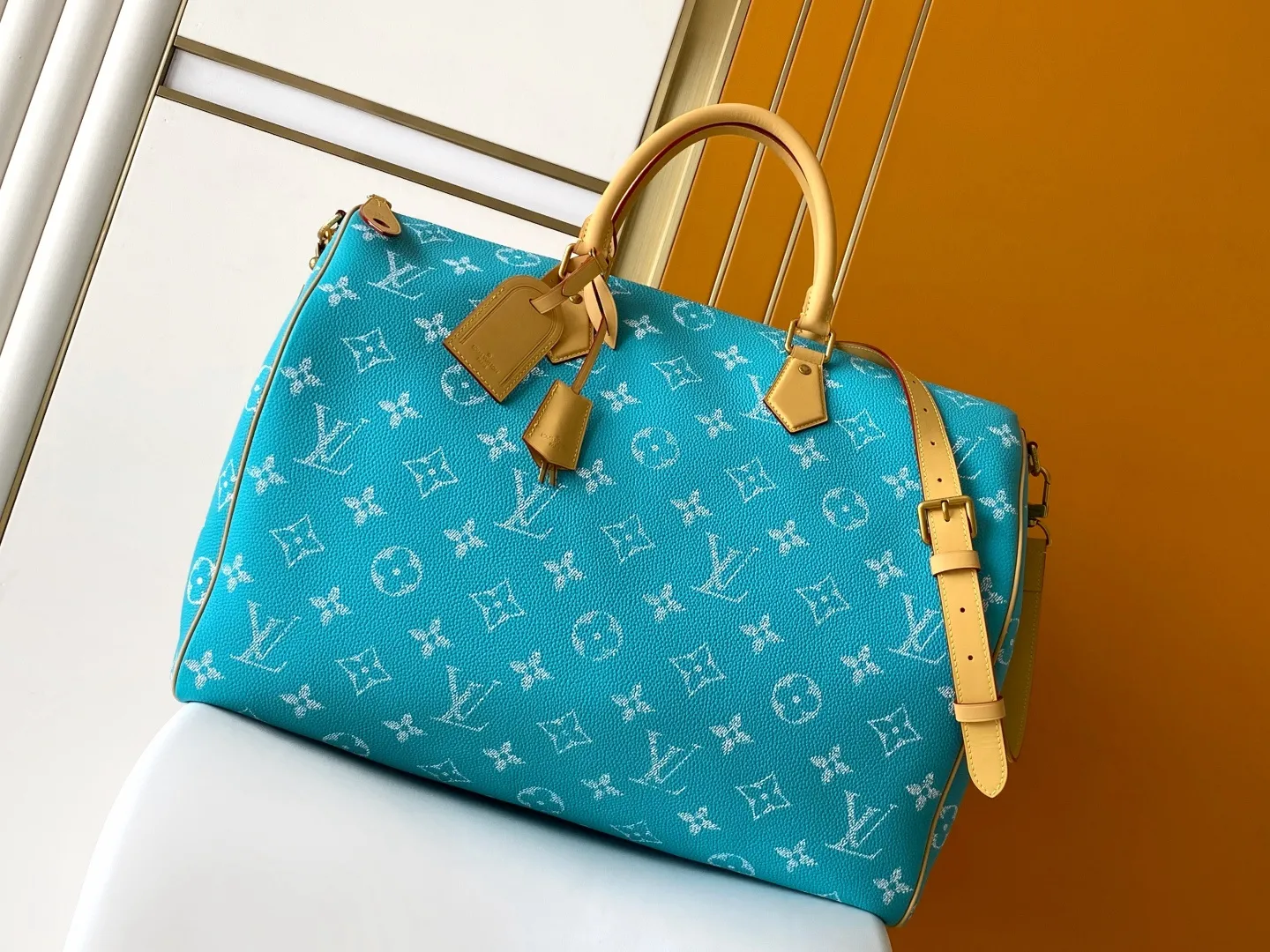 Alternative view of Louis Vuitton Speedy P9 Bandouli??re 50 M13927