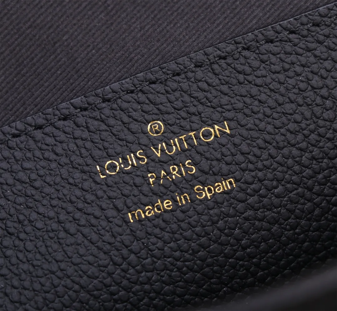 Alternative view of Louis Vuitton Wallet On Chain M??tis M82637