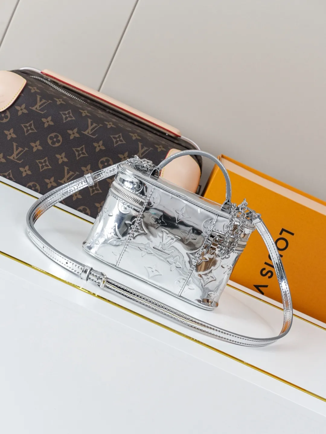 Louis Vuitton Vanity Chain Pouch M26097 - 图片 6