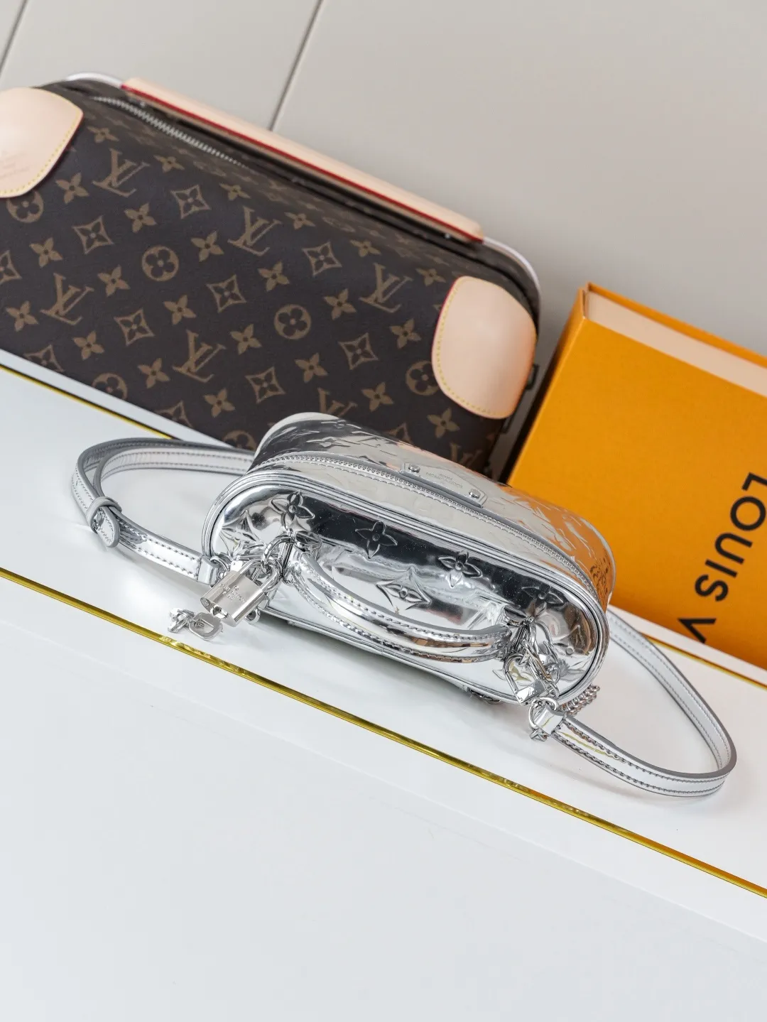 Louis Vuitton Vanity Chain Pouch M26097 - 图片 7