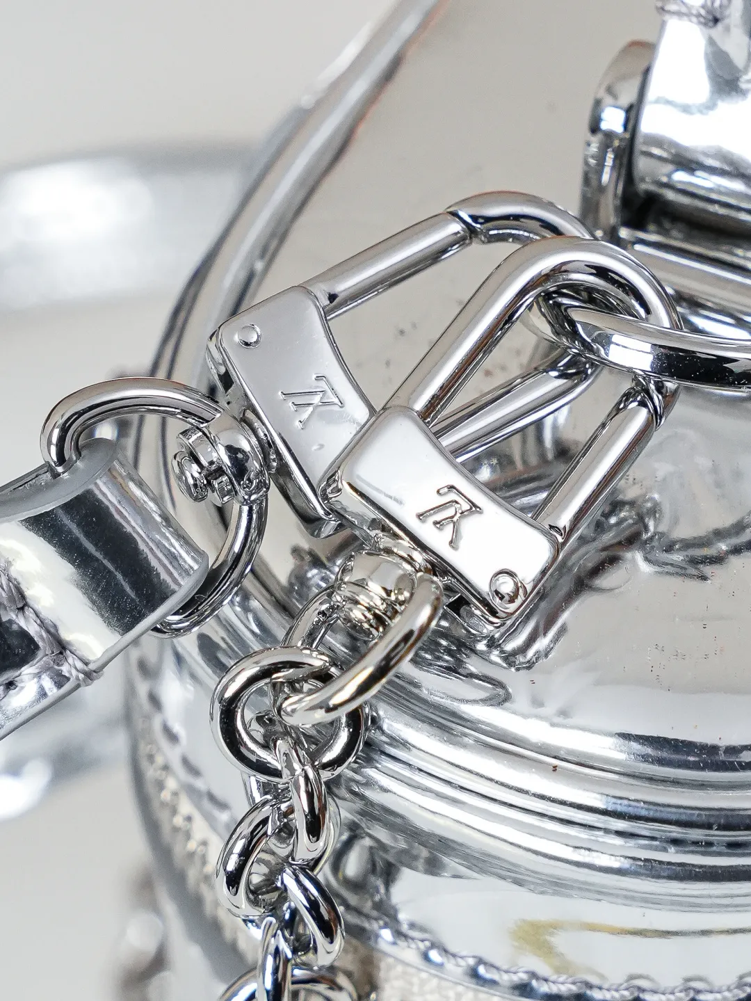 Louis Vuitton Vanity Chain Pouch M26097 - 图片 10