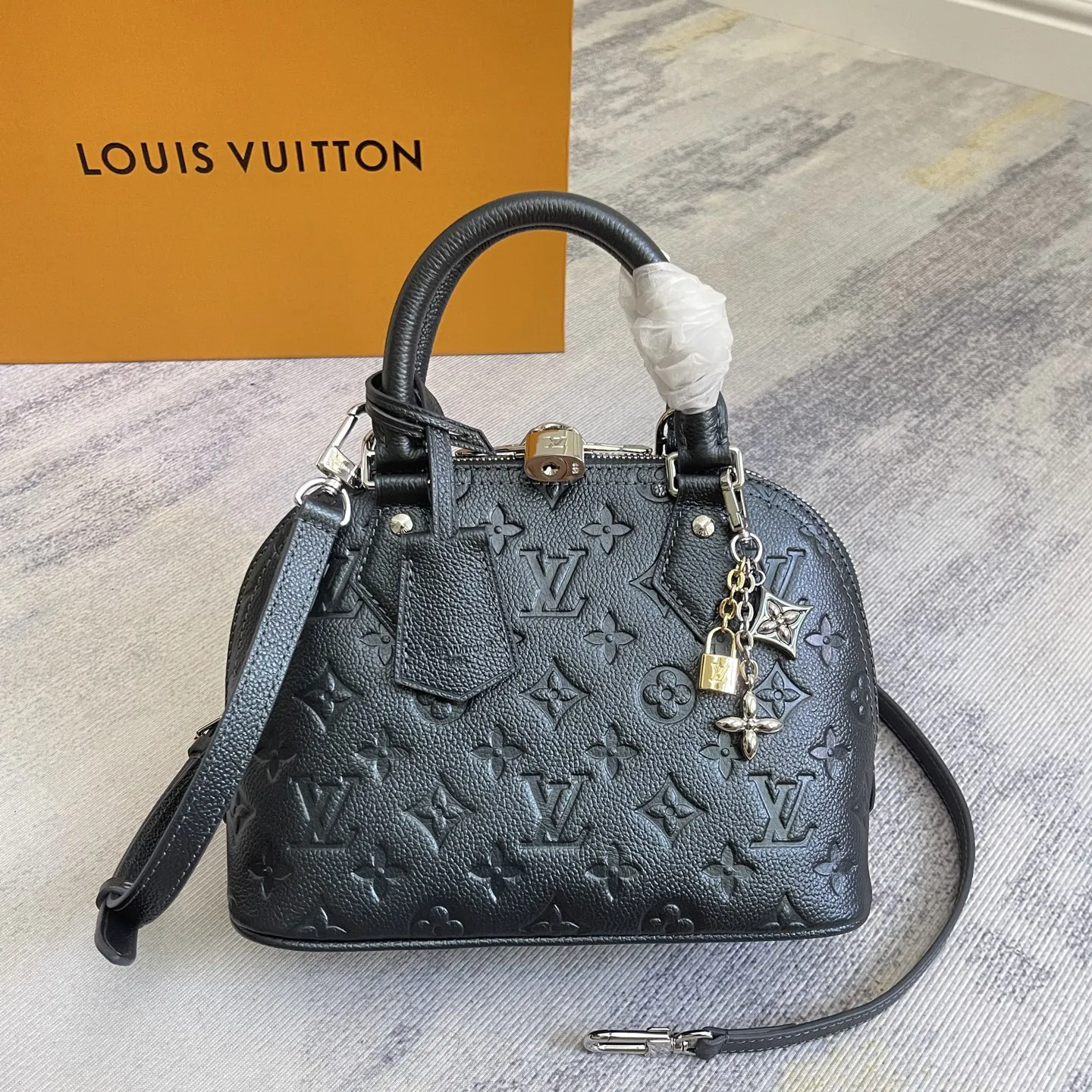 Louis Vuitton Alma BB Bag M26686 - 图片 13