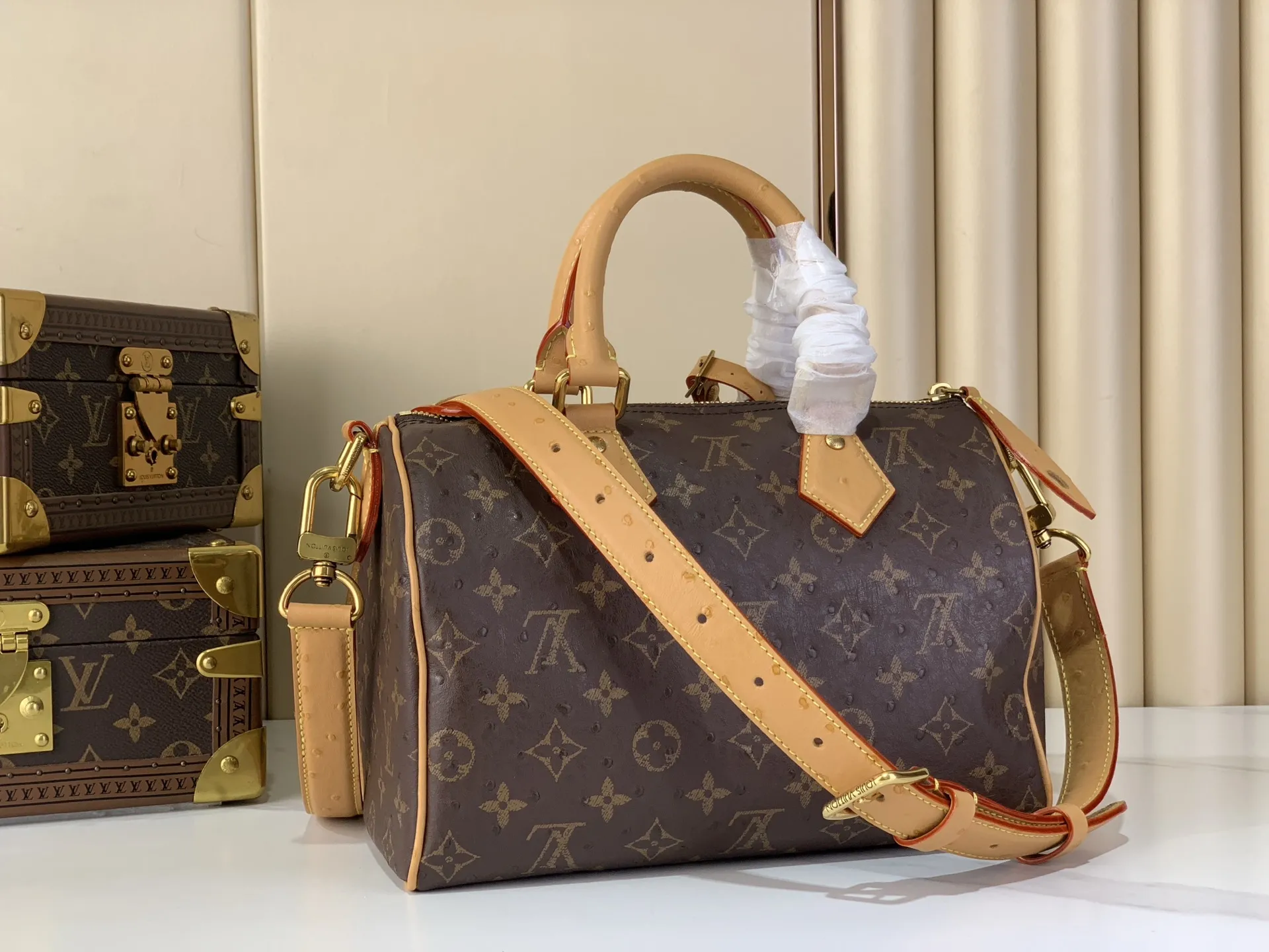 Louis Vuitton Speedy P9 Bandouli??re 25 Monogram Ostrich-Embossed Cowhide M24437 - Image 5