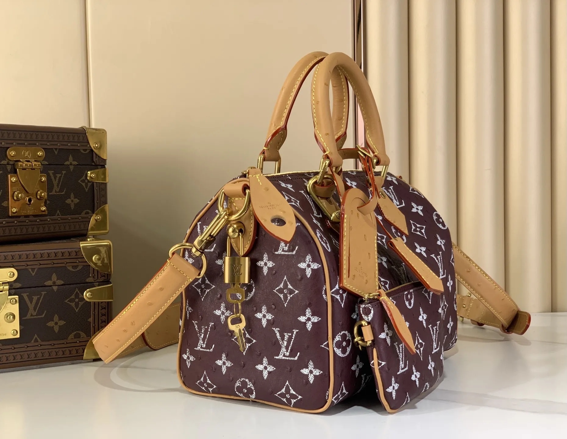 Louis Vuitton Speedy P9 Bandouli??re 25 Monogram Ostrich-Embossed Cowhide M24437 - Image 4