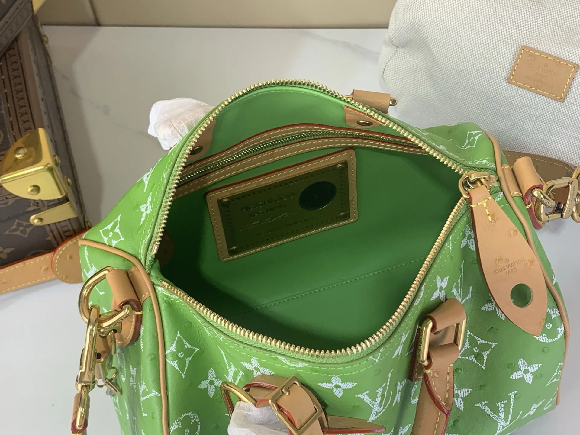 Louis Vuitton Speedy P9 Bandouli??re 25 Monogram Ostrich-Embossed Cowhide M24437 - Image 10