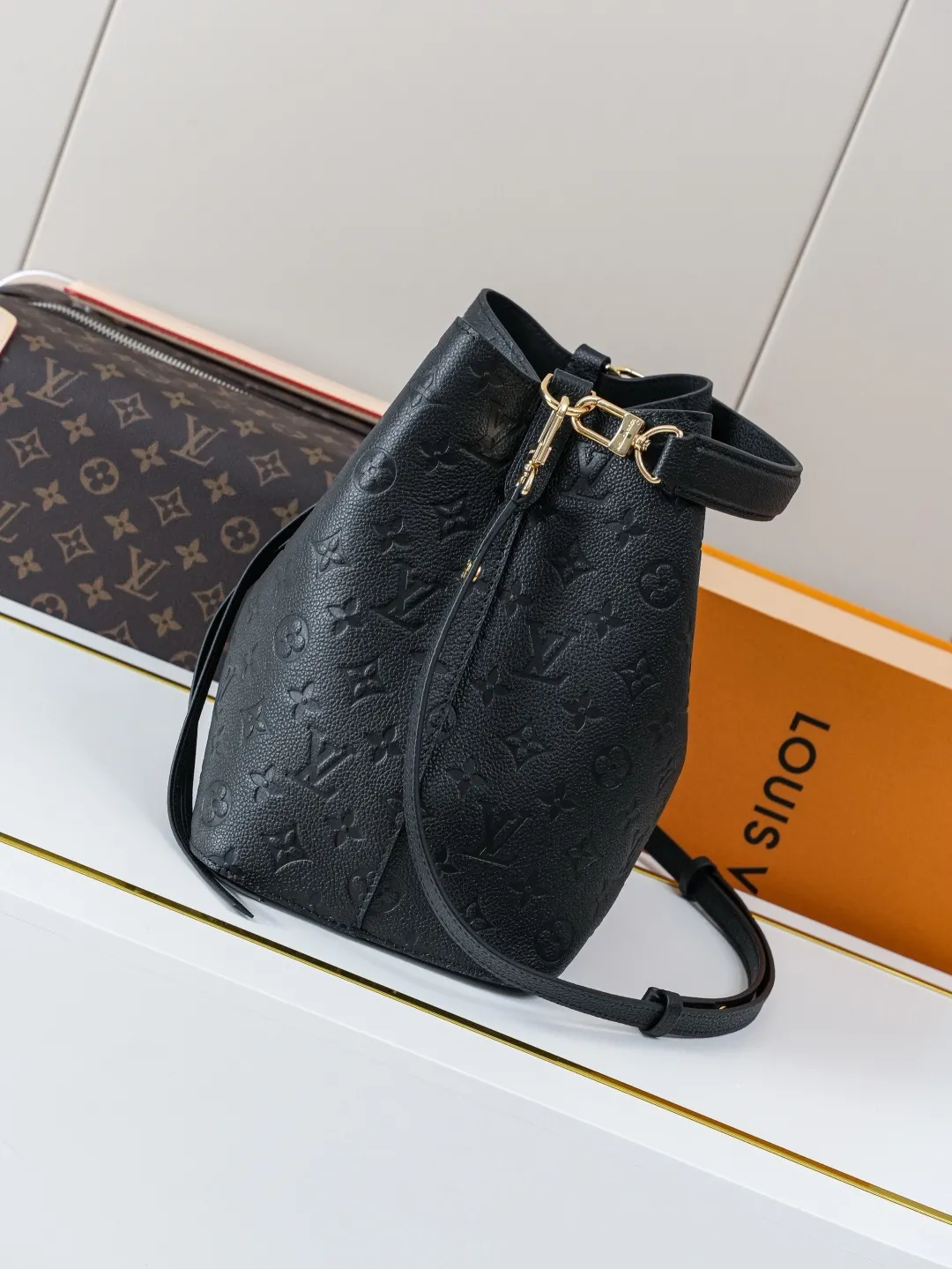 Louis Vuitton NéoNoé MM M45256 - 图片 4