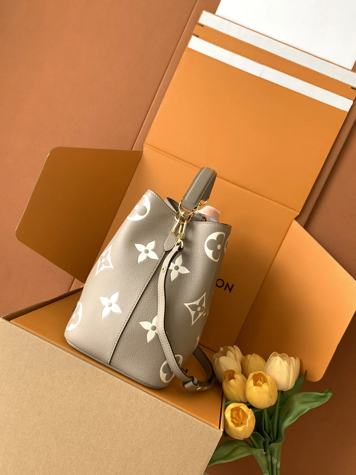 Louis Vuitton NéoNoé MM M45555 - Image 4
