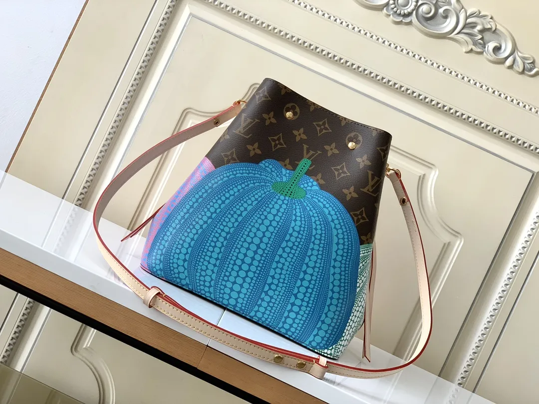 Louis Vuitton LV x YK NéoNoé MM M46473 - Image 3