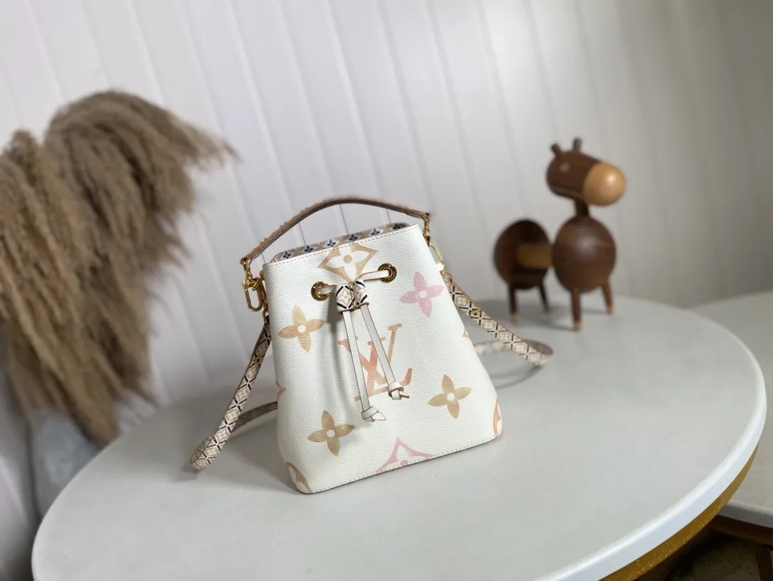 Louis Vuitton Néonoé BB M22985 - Image 3