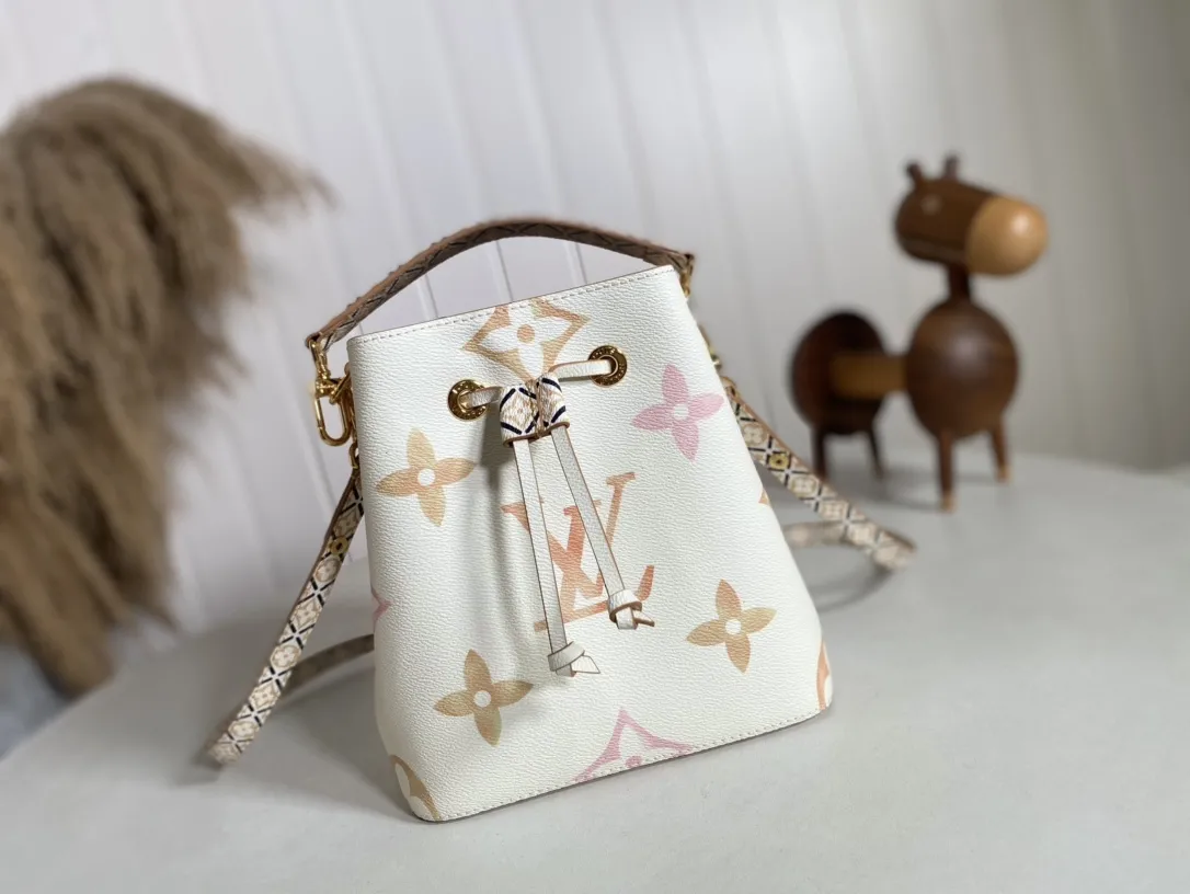 Louis Vuitton Néonoé BB M22985 - Image 6