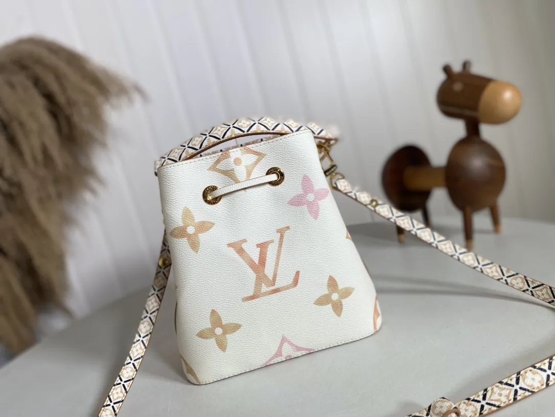 Louis Vuitton Néonoé BB M22985 - Image 9