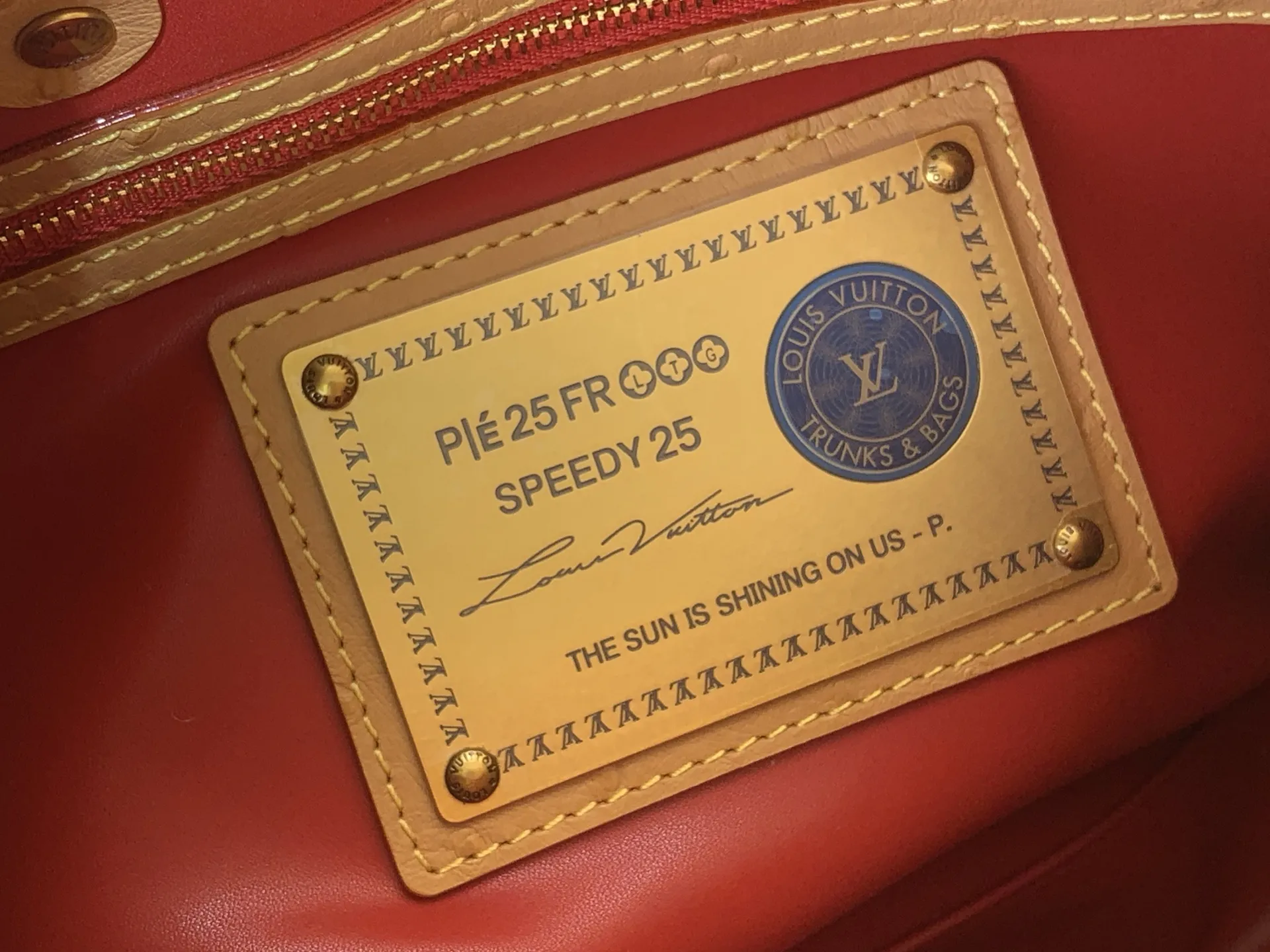 Alternative view of Louis Vuitton Speedy P9 Bandouli??re 30 Monogram Ostrich-Embossed Cowhide M14021