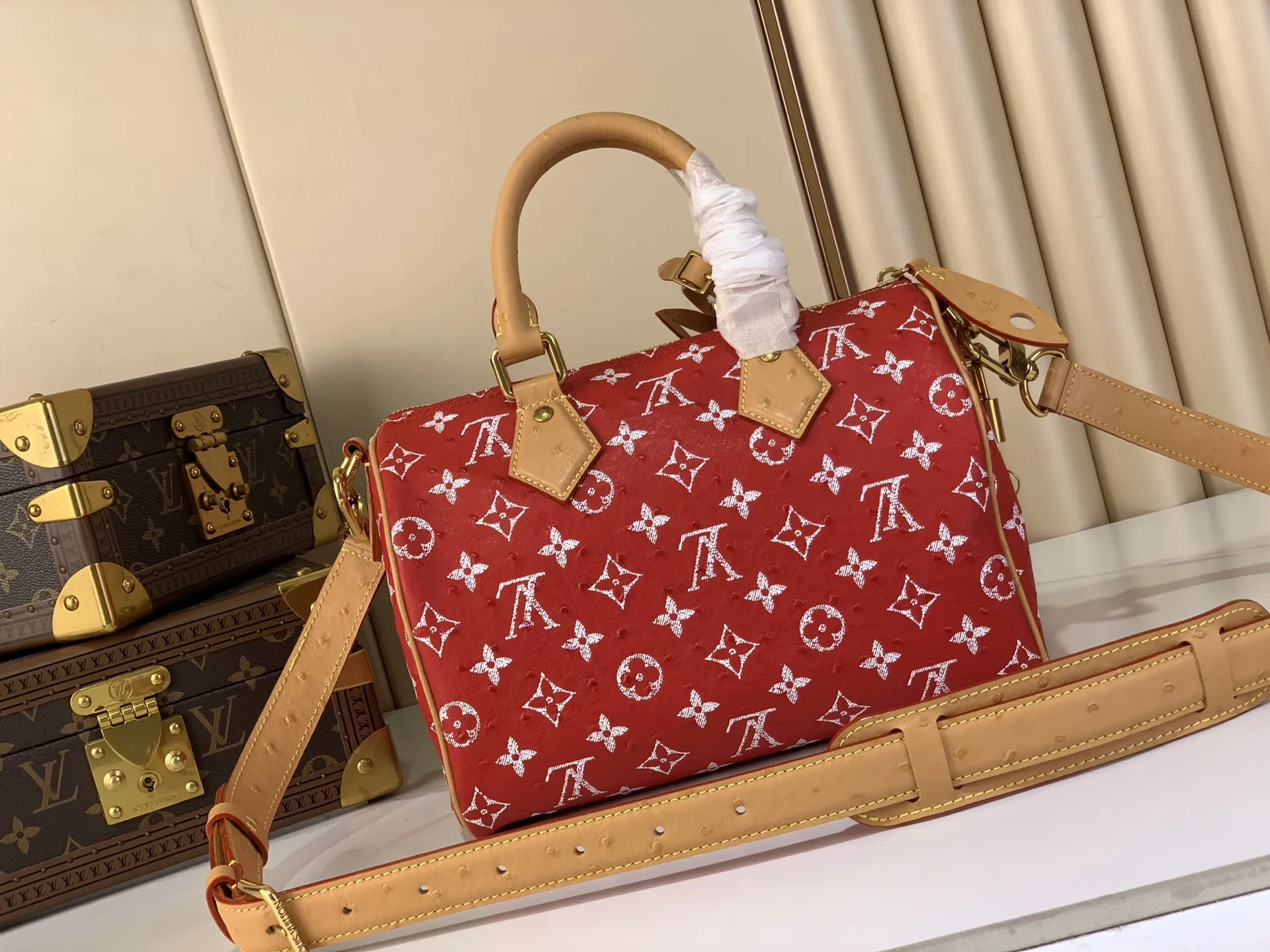Louis Vuitton Speedy P9 Bandouli??re 30 Monogram Ostrich-Embossed Cowhide M14021 - 图片 5