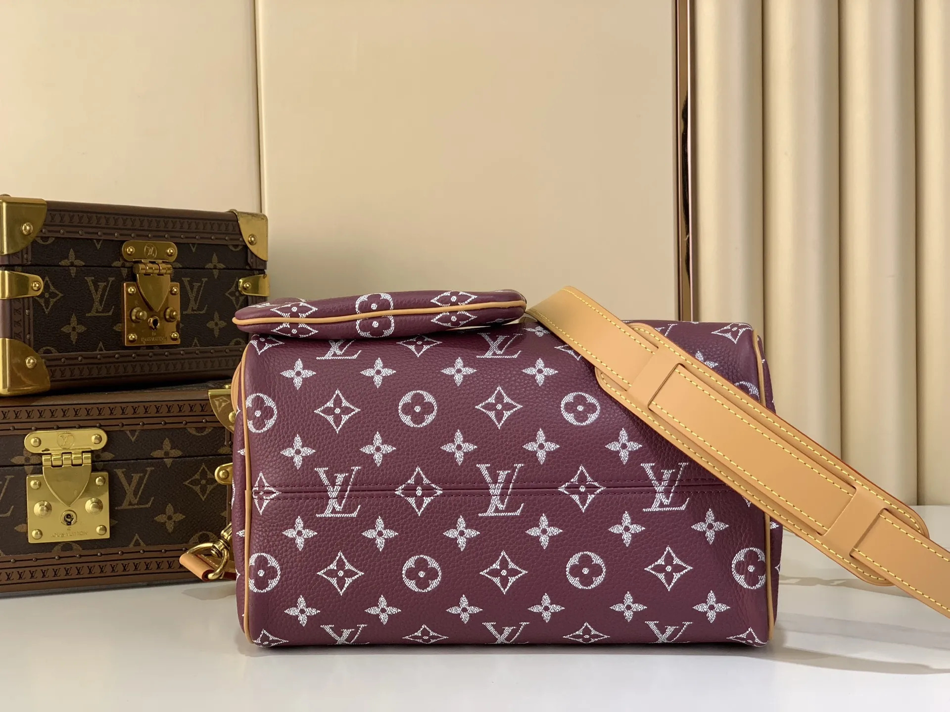 Louis Vuitton Speedy P9 Bandouli??re 30 Monogram Ostrich-Embossed Cowhide M14021 - Image 6