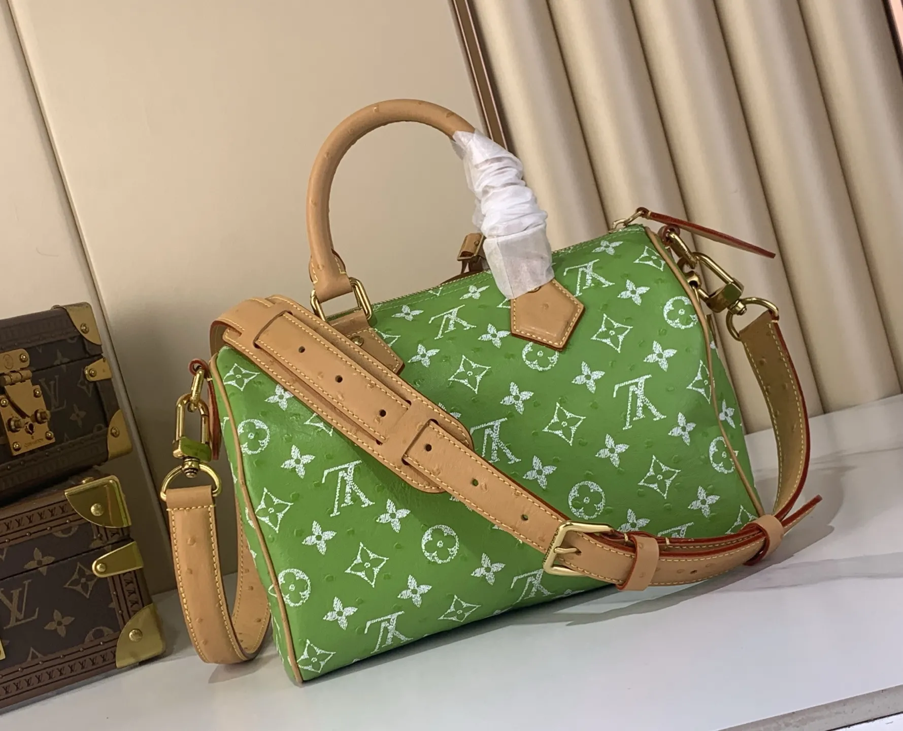 Louis Vuitton Speedy P9 Bandouli??re 30 Monogram Ostrich-Embossed Cowhide M14021 - 图片 5