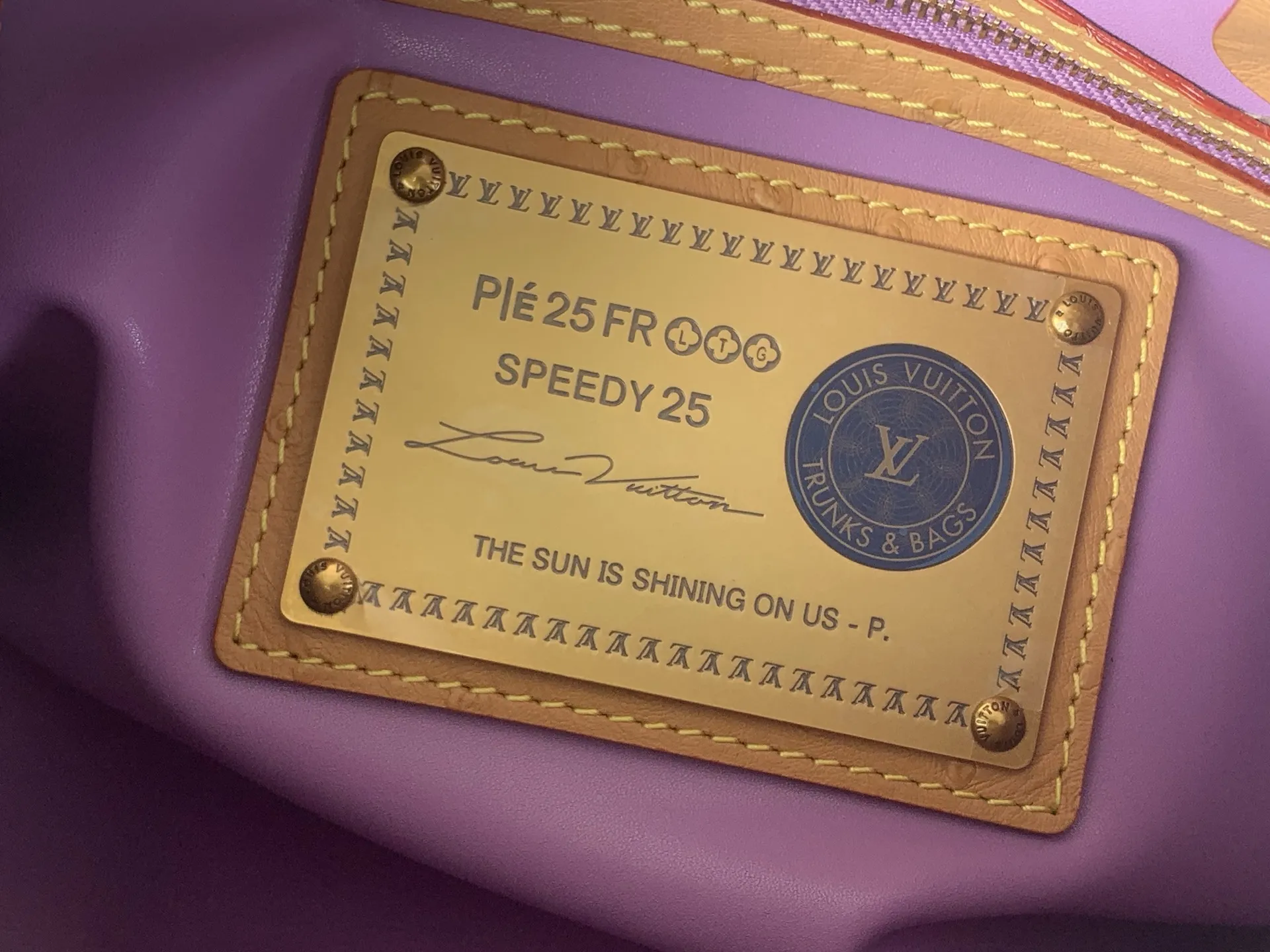 Alternative view of Louis Vuitton Speedy P9 Bandouli??re 30 Monogram Ostrich-Embossed Cowhide M14064